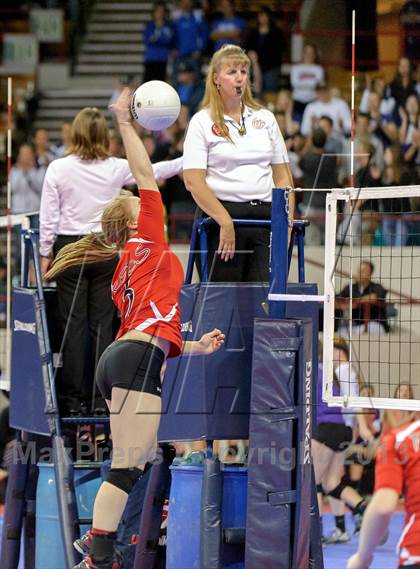 Thumbnail 2 in Eaton vs. Manitou Springs (CHSAA 3A Championship) photogallery.