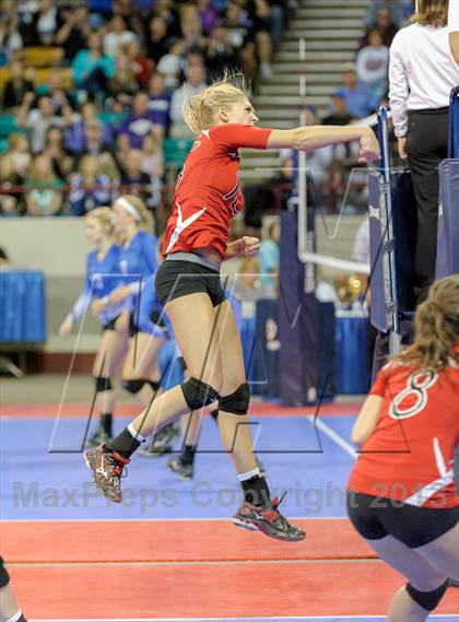 Thumbnail 2 in Eaton vs. Manitou Springs (CHSAA 3A Championship) photogallery.
