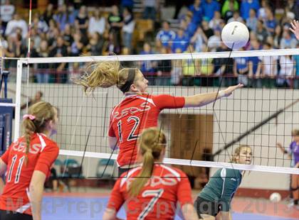 Thumbnail 2 in Eaton vs. Manitou Springs (CHSAA 3A Championship) photogallery.