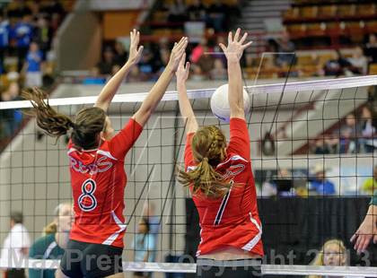 Thumbnail 2 in Eaton vs. Manitou Springs (CHSAA 3A Championship) photogallery.