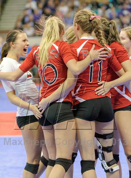 Thumbnail 2 in Eaton vs. Manitou Springs (CHSAA 3A Championship) photogallery.