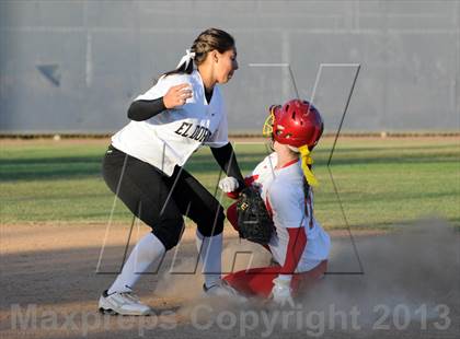 Thumbnail 1 in El Dorado vs. Rosary photogallery.