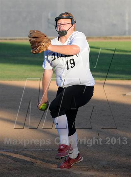 Thumbnail 1 in El Dorado vs. Rosary photogallery.