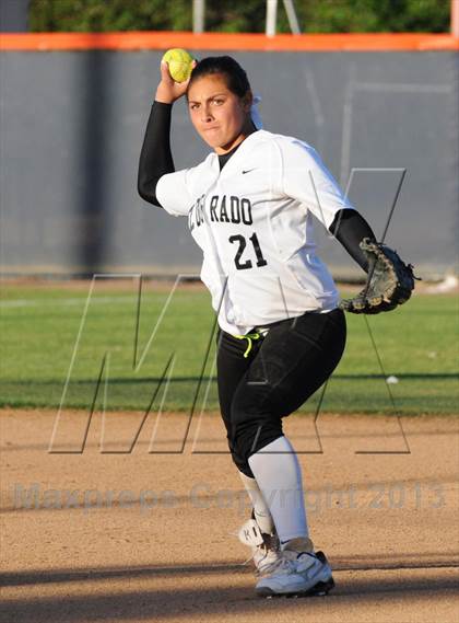 Thumbnail 1 in El Dorado vs. Rosary photogallery.