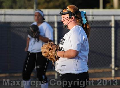 Thumbnail 3 in El Dorado vs. Rosary photogallery.