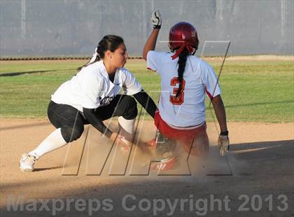 Thumbnail 1 in El Dorado vs. Rosary photogallery.