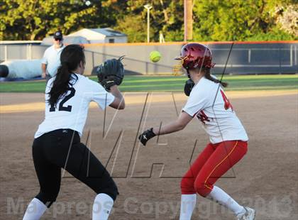 Thumbnail 3 in El Dorado vs. Rosary photogallery.