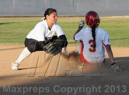 Thumbnail 3 in El Dorado vs. Rosary photogallery.