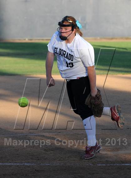 Thumbnail 2 in El Dorado vs. Rosary photogallery.