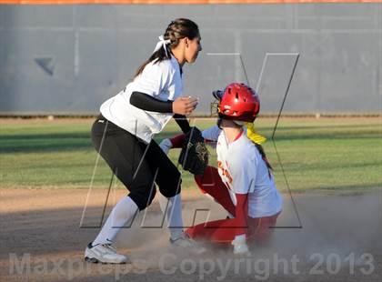 Thumbnail 2 in El Dorado vs. Rosary photogallery.