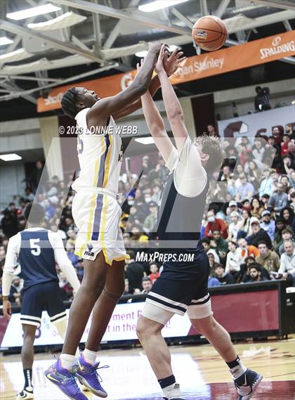 Thumbnail 2 in La Lumiere vs. Montverde Academy (Spalding Hoophall Classic) photogallery.