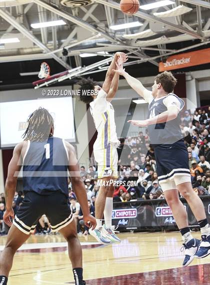 Thumbnail 3 in La Lumiere vs. Montverde Academy (Spalding Hoophall Classic) photogallery.