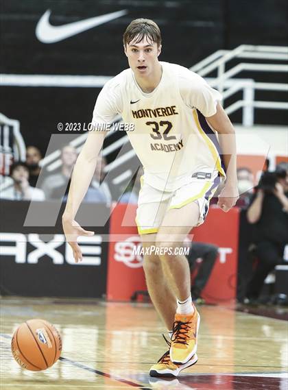 Thumbnail 3 in La Lumiere vs. Montverde Academy (Spalding Hoophall Classic) photogallery.
