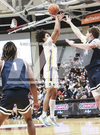 Thumbnail 2 in La Lumiere vs. Montverde Academy (Spalding Hoophall Classic) photogallery.