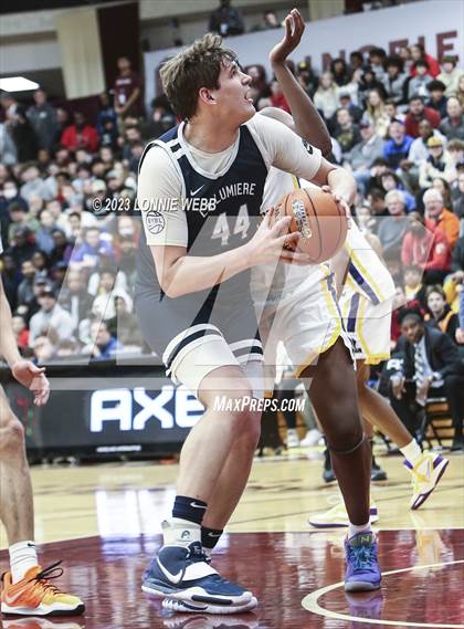 Thumbnail 2 in La Lumiere vs. Montverde Academy (Spalding Hoophall Classic) photogallery.