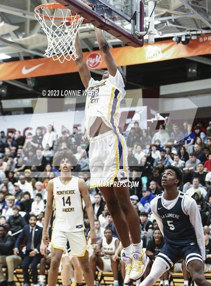 Thumbnail 2 in La Lumiere vs. Montverde Academy (Spalding Hoophall Classic) photogallery.