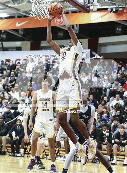 Thumbnail 3 in La Lumiere vs. Montverde Academy (Spalding Hoophall Classic) photogallery.