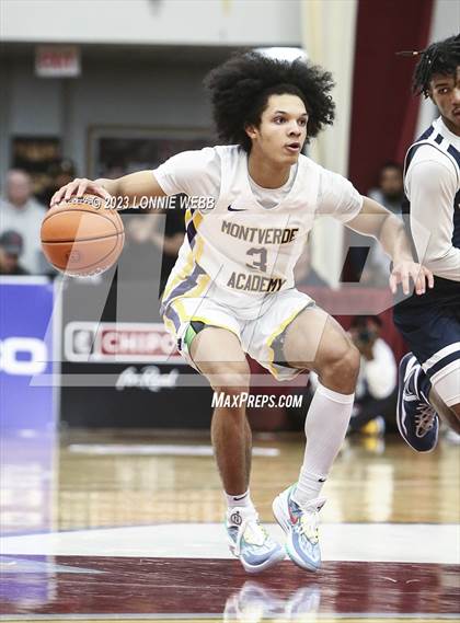 Thumbnail 1 in La Lumiere vs. Montverde Academy (Spalding Hoophall Classic) photogallery.