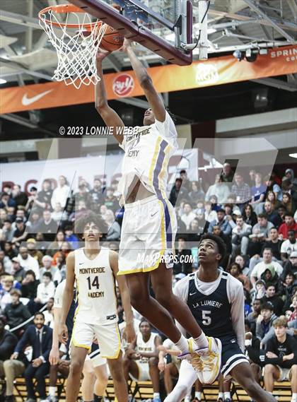 Thumbnail 1 in La Lumiere vs. Montverde Academy (Spalding Hoophall Classic) photogallery.