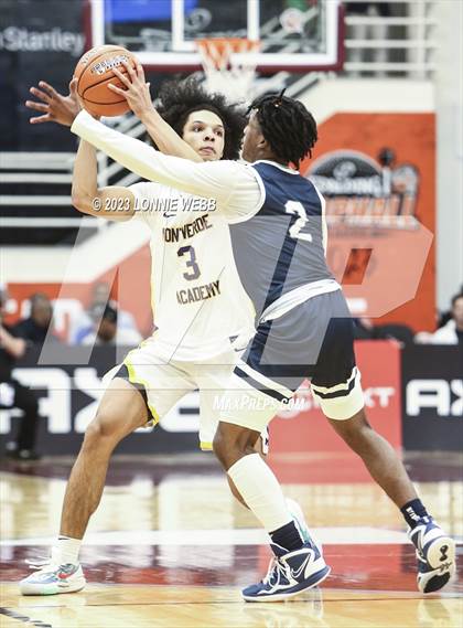 Thumbnail 3 in La Lumiere vs. Montverde Academy (Spalding Hoophall Classic) photogallery.