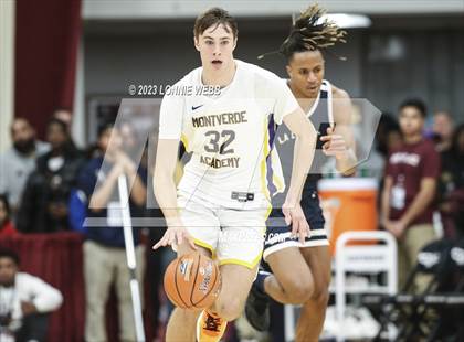 Thumbnail 3 in La Lumiere vs. Montverde Academy (Spalding Hoophall Classic) photogallery.