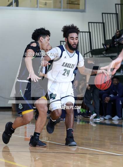 Thumbnail 2 in Colonial Forge vs South County (George Long Holiday Hoops Tournament) photogallery.