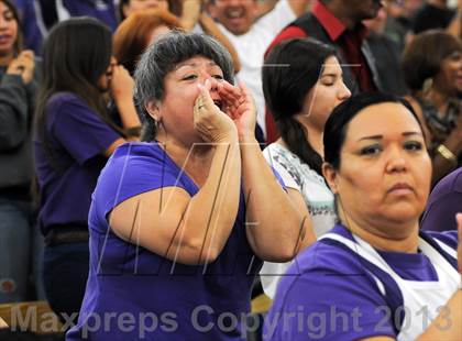 Thumbnail 1 in Cathedral vs. Bishop Montgomery (CIF SS D4 Final) photogallery.