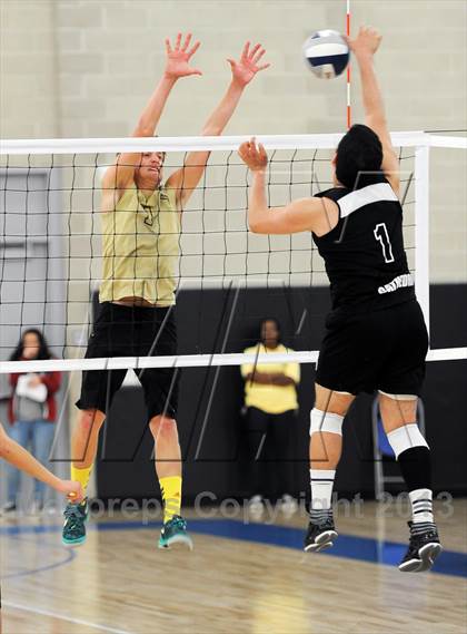 Thumbnail 1 in Cathedral vs. Bishop Montgomery (CIF SS D4 Final) photogallery.