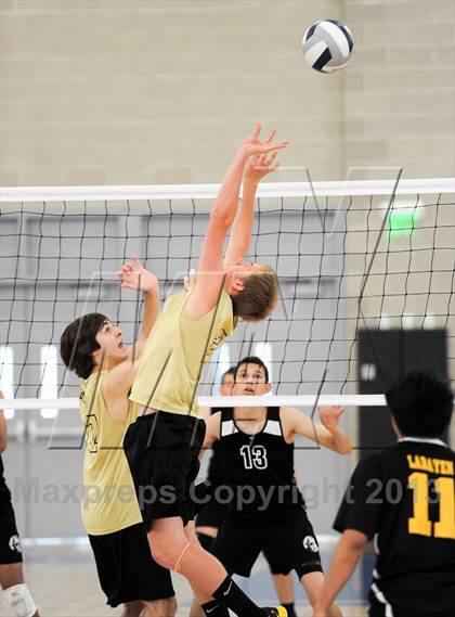 Thumbnail 2 in Cathedral vs. Bishop Montgomery (CIF SS D4 Final) photogallery.