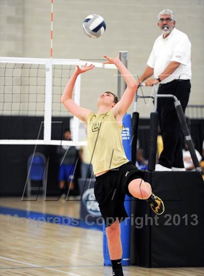 Thumbnail 2 in Cathedral vs. Bishop Montgomery (CIF SS D4 Final) photogallery.