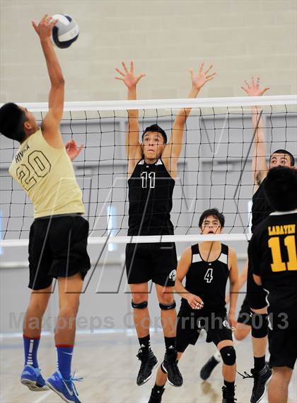 Thumbnail 1 in Cathedral vs. Bishop Montgomery (CIF SS D4 Final) photogallery.