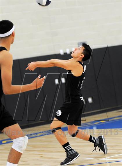 Thumbnail 2 in Cathedral vs. Bishop Montgomery (CIF SS D4 Final) photogallery.
