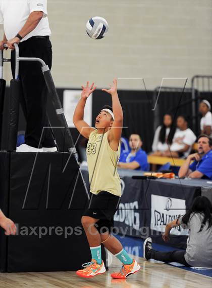 Thumbnail 3 in Cathedral vs. Bishop Montgomery (CIF SS D4 Final) photogallery.