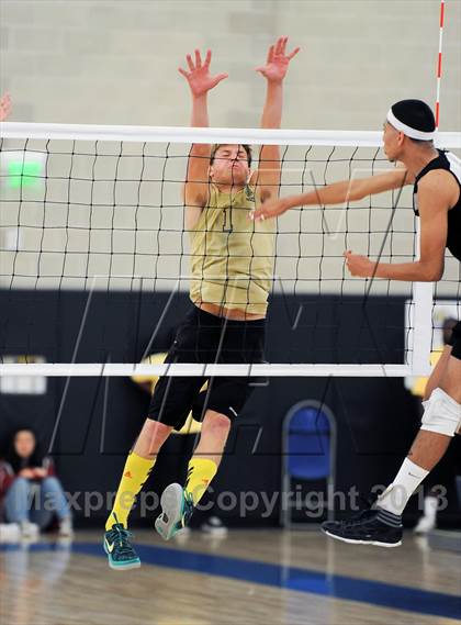 Thumbnail 1 in Cathedral vs. Bishop Montgomery (CIF SS D4 Final) photogallery.