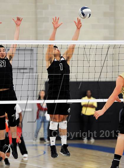 Thumbnail 3 in Cathedral vs. Bishop Montgomery (CIF SS D4 Final) photogallery.