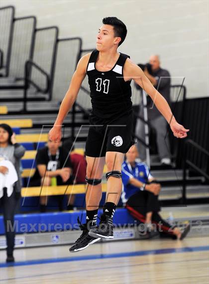 Thumbnail 2 in Cathedral vs. Bishop Montgomery (CIF SS D4 Final) photogallery.