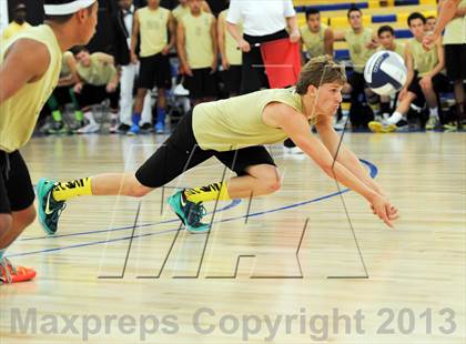 Thumbnail 3 in Cathedral vs. Bishop Montgomery (CIF SS D4 Final) photogallery.