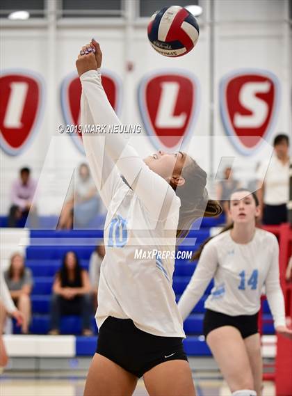 Thumbnail 1 in Menlo-Atherton @ Hillsdale photogallery.