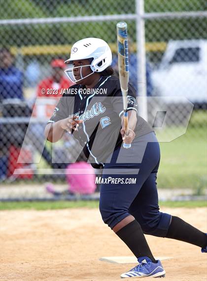 Thumbnail 3 in Raines @ Ribault photogallery.