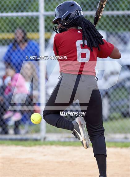 Thumbnail 1 in Raines @ Ribault photogallery.