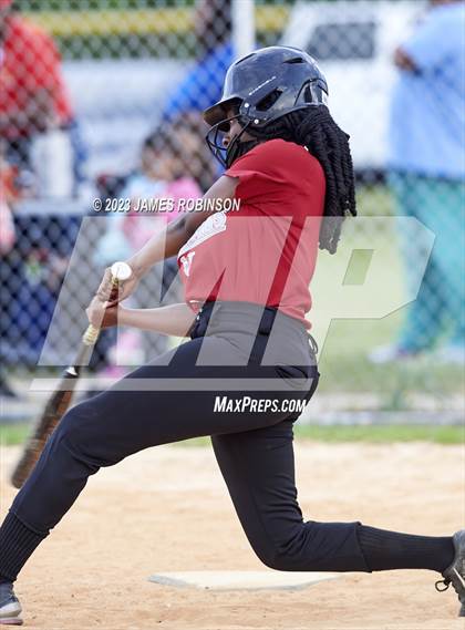 Thumbnail 3 in Raines @ Ribault photogallery.