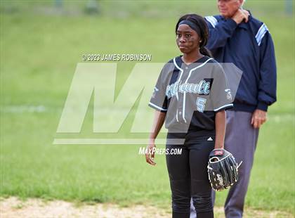 Thumbnail 2 in Raines @ Ribault photogallery.