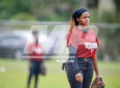 Thumbnail 3 in Raines @ Ribault photogallery.