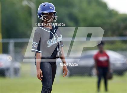 Thumbnail 2 in Raines @ Ribault photogallery.