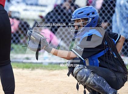 Thumbnail 2 in Raines @ Ribault photogallery.
