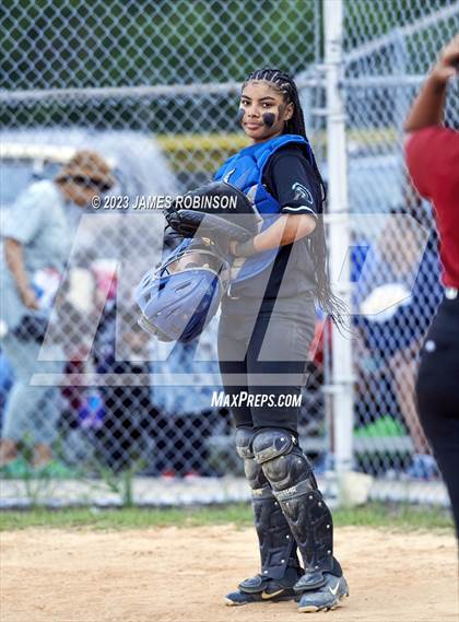 Thumbnail 2 in Raines @ Ribault photogallery.