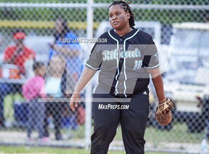 Thumbnail 3 in Raines @ Ribault photogallery.