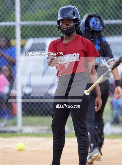 Thumbnail 2 in Raines @ Ribault photogallery.