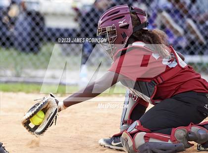 Thumbnail 2 in Raines @ Ribault photogallery.