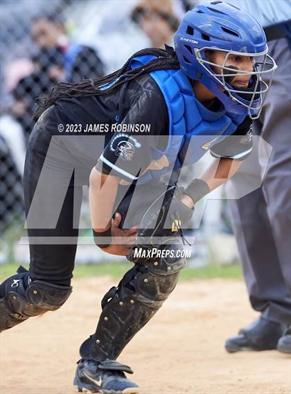 Thumbnail 1 in Raines @ Ribault photogallery.
